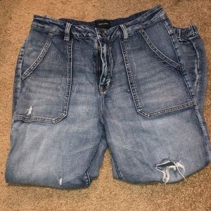 Ripped Utility Jean Joggers